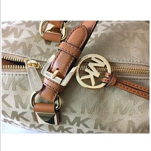 Michael Kors Bags - NWT Greyson Micheal kors bag Michael Kors Bags - NWT Greyson Micheal kors bag
